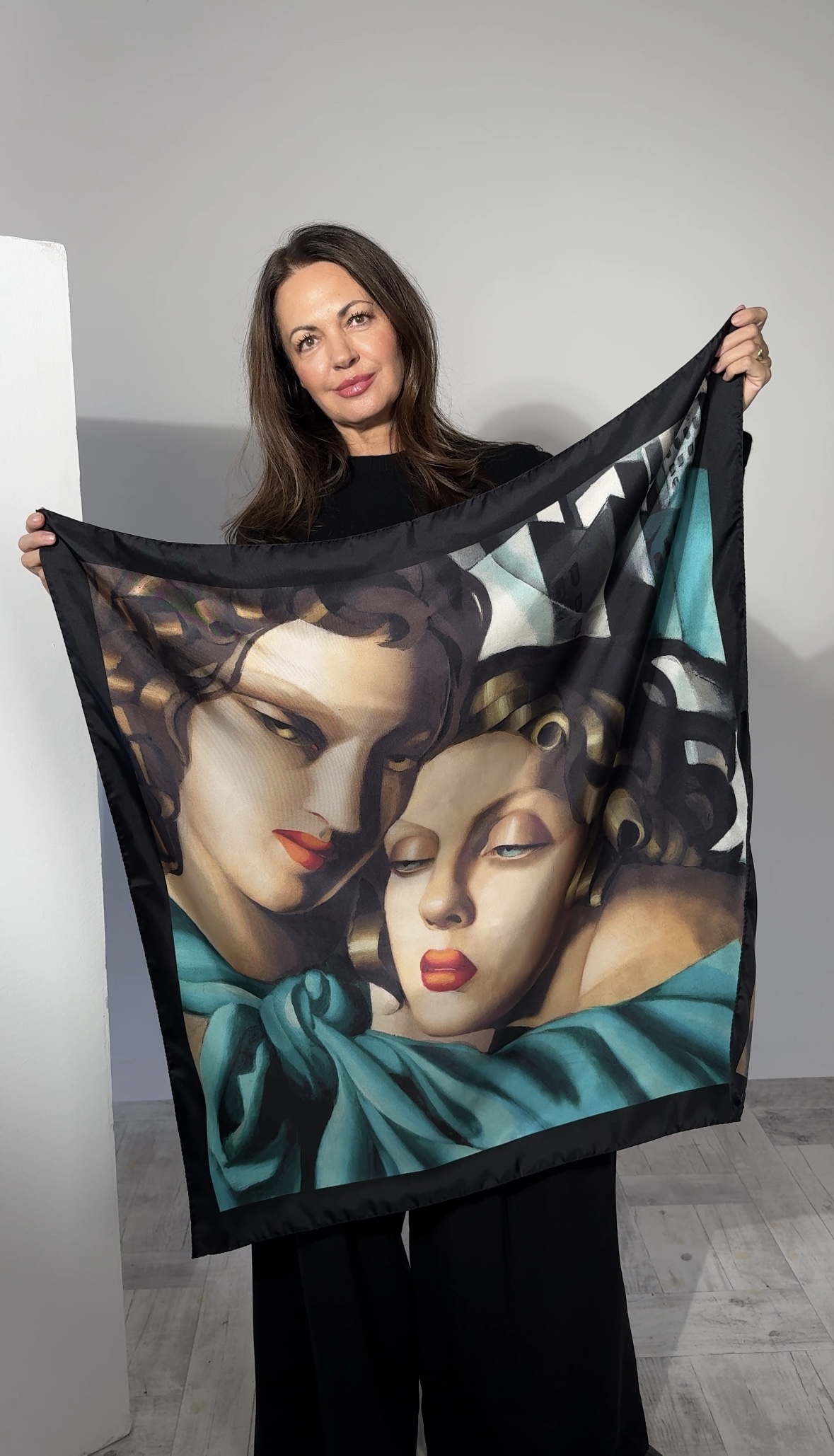 apaszka-tamara-lempicka-two-young-girls
